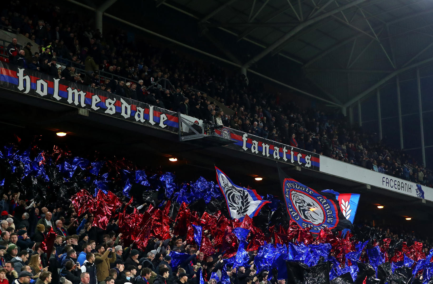 更是因为他 更是因为他