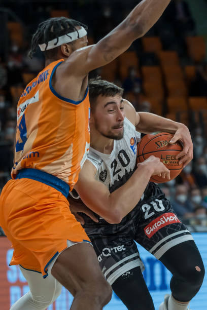 挪威队通过 挪威队通过