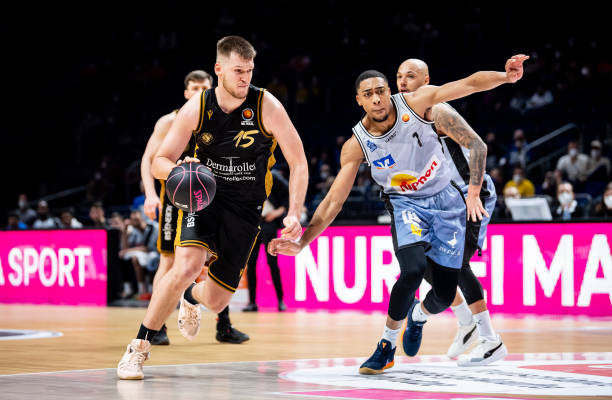 雪的冠军 雪的冠军